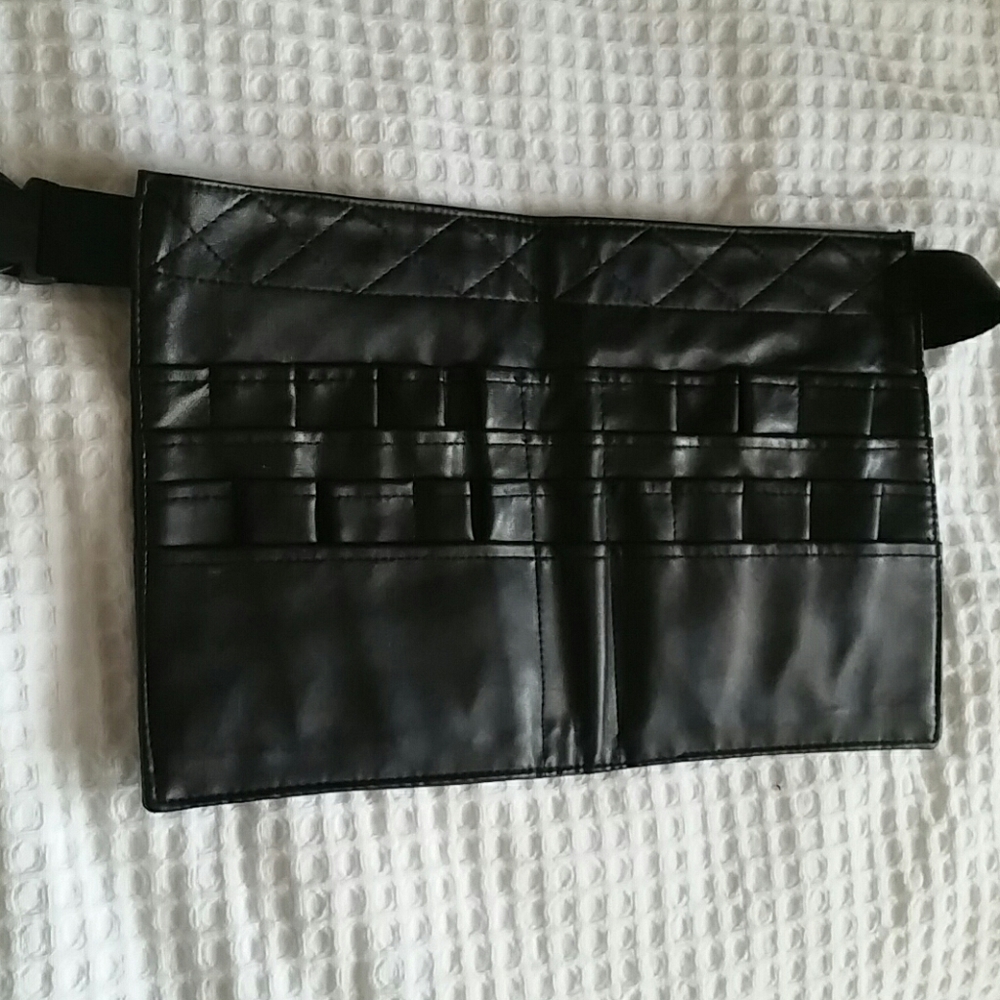 Makeup artist brush belt